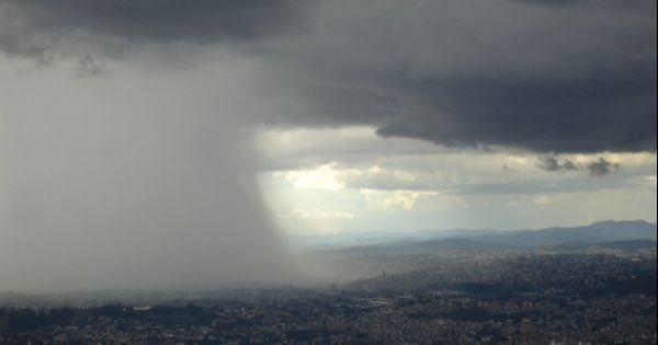 Centro-Oeste: Pancadas de chuva e trovoadas